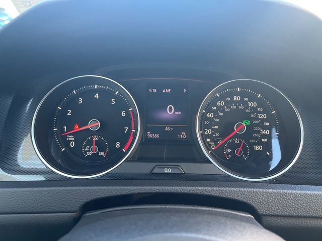 Used 2015 Volkswagen GTI SE image 20