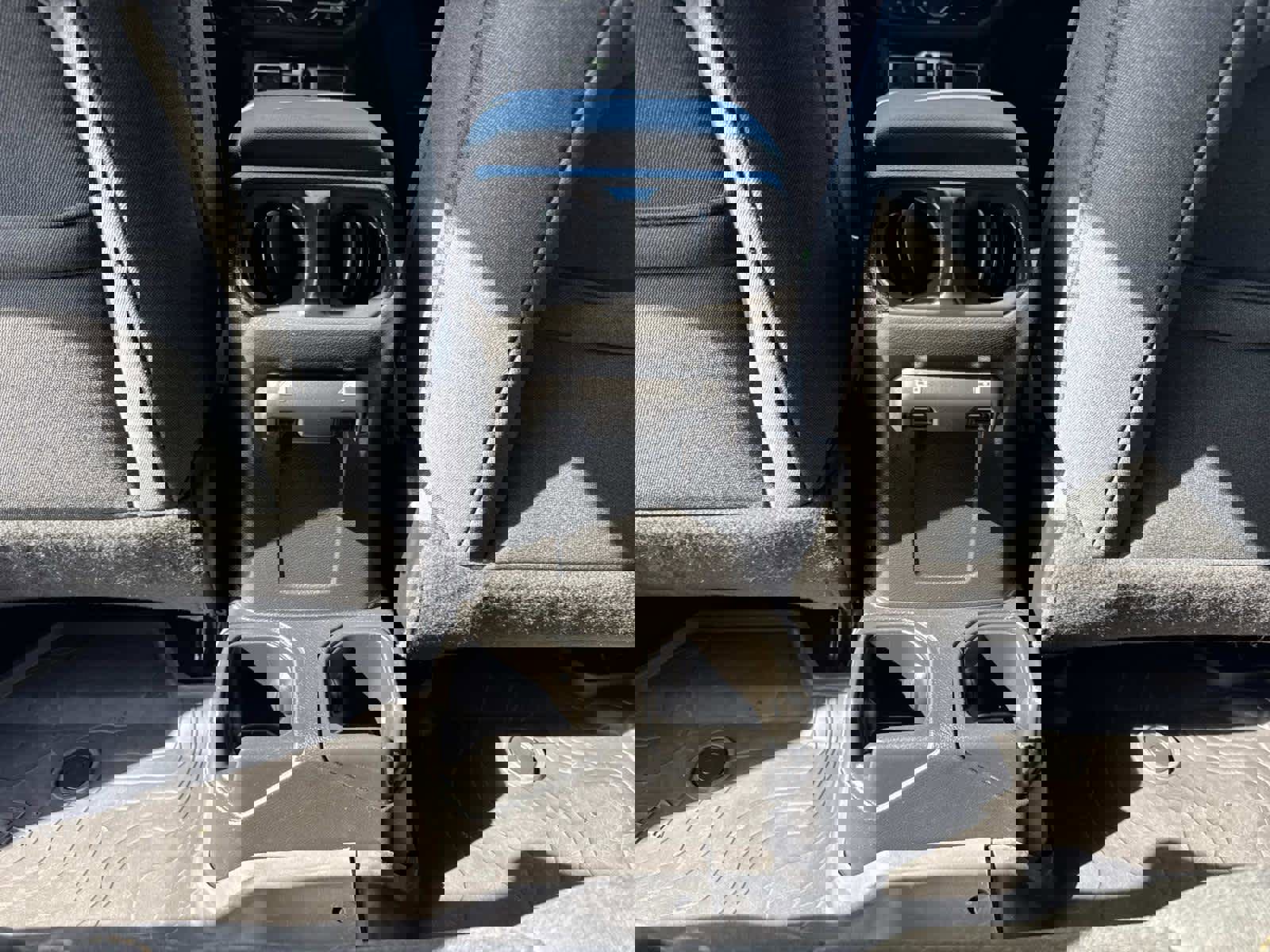 Used 2025 Jeep Wrangler Sport image 30