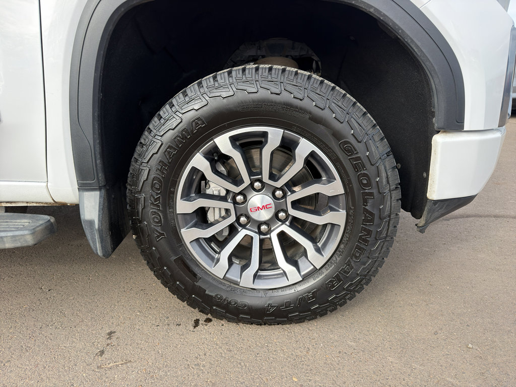 Used 2020 GMC Sierra 1500 AT4 w/ AT4 Premium Package AWD/4WD image 28