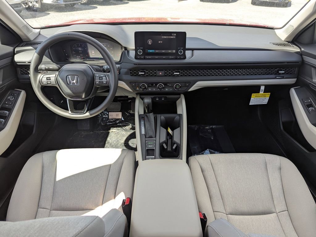 Used 2025 Honda Accord SE image 10