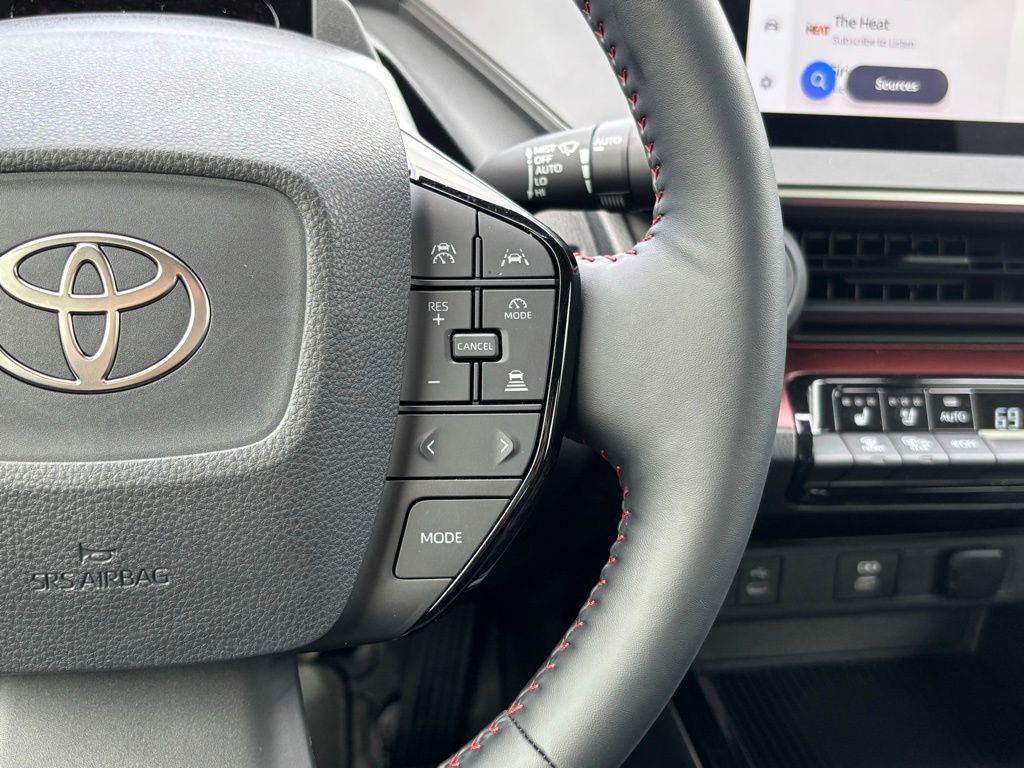 Used 2024 Toyota Prius Prime Premium w/ Advanced Technology Package image 18