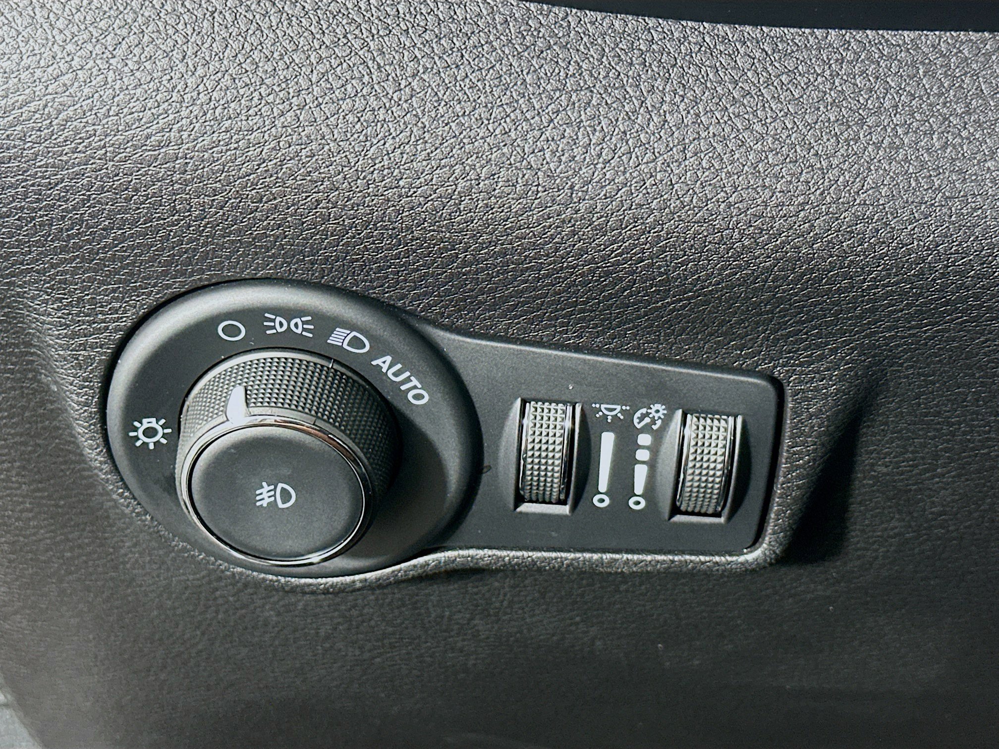 Used 2022 Jeep Compass Latitude w/ Convenience Group image 17