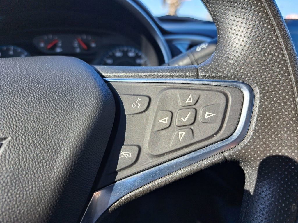 Used 2025 Chevrolet Malibu LT image 13