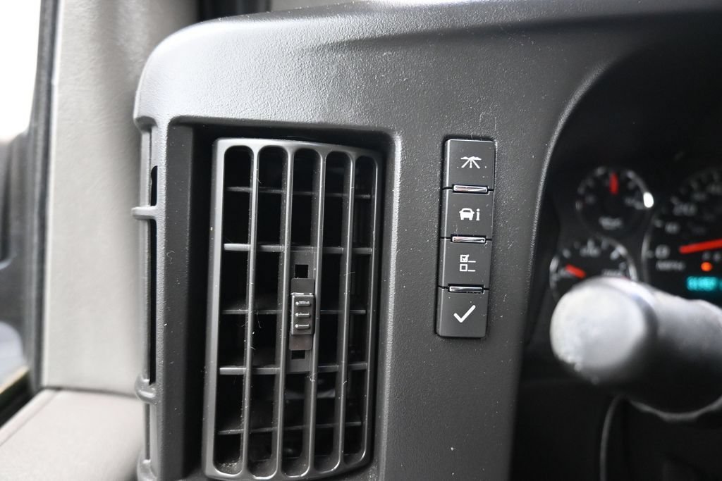 Used 2014 Chevrolet Express 3500 LS RWD image 23