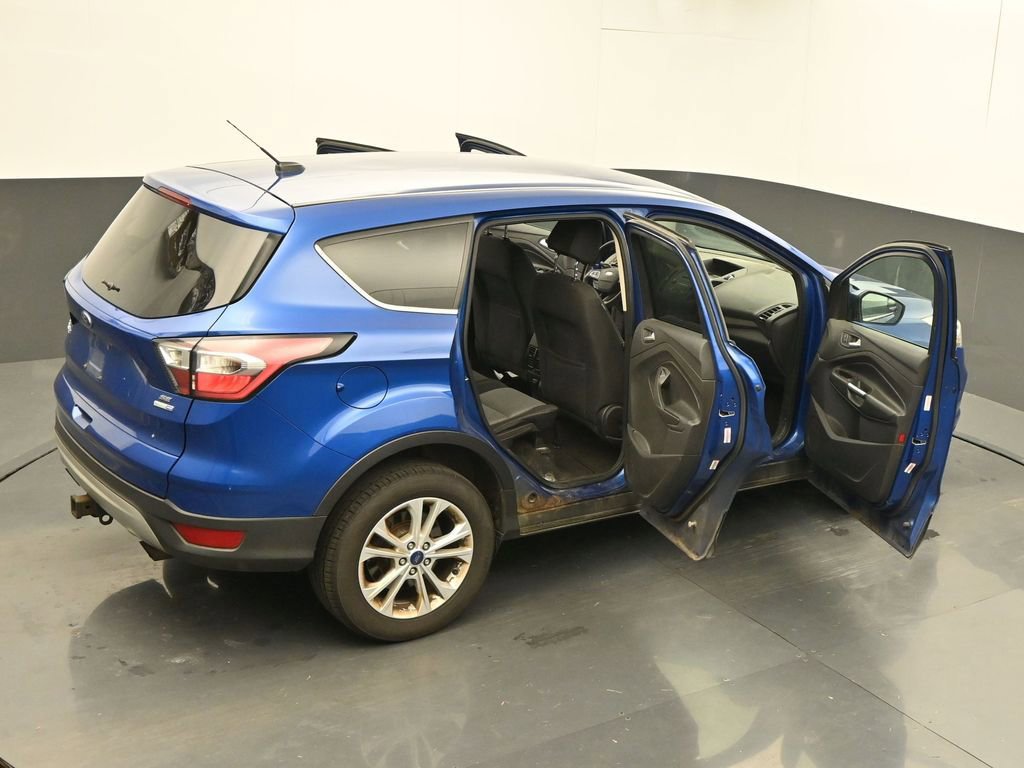 Used 2017 Ford Escape SE image 57