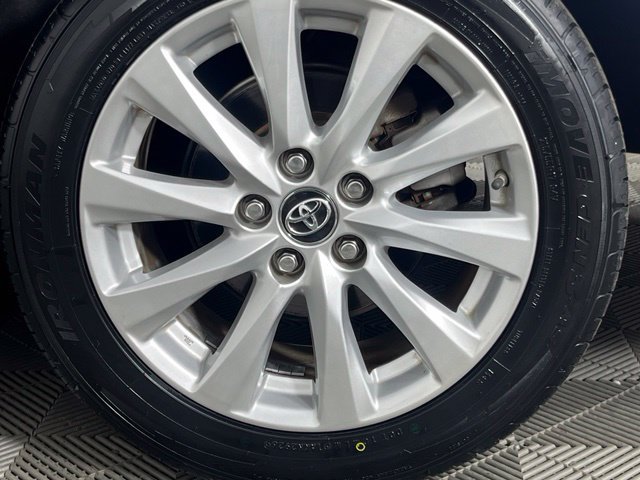 Used 2018 Toyota Camry LE FWD image 8