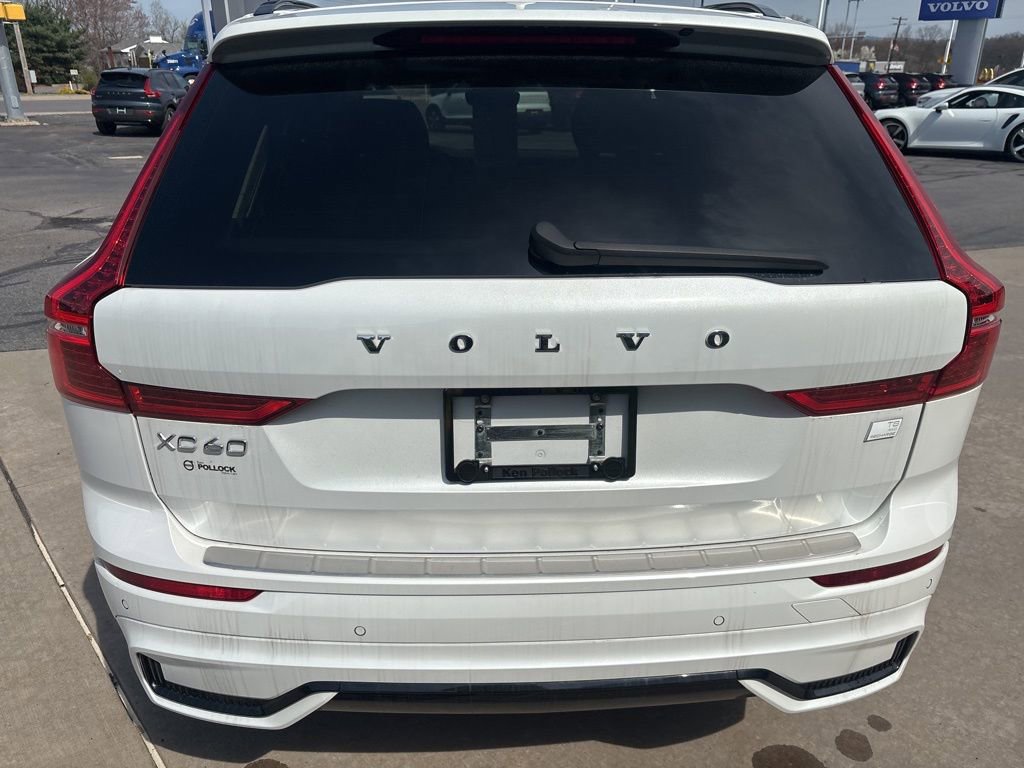 Certified 2024 Volvo XC60 T8 Ultimate w/ Protection Package Premier image 7