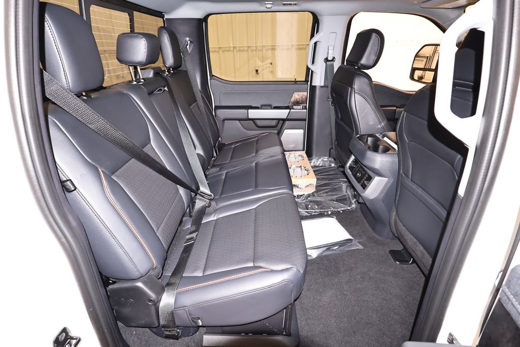 New 2026 Ford F350 Lariat w/ Black Appearance Package AWD/4WD image 16