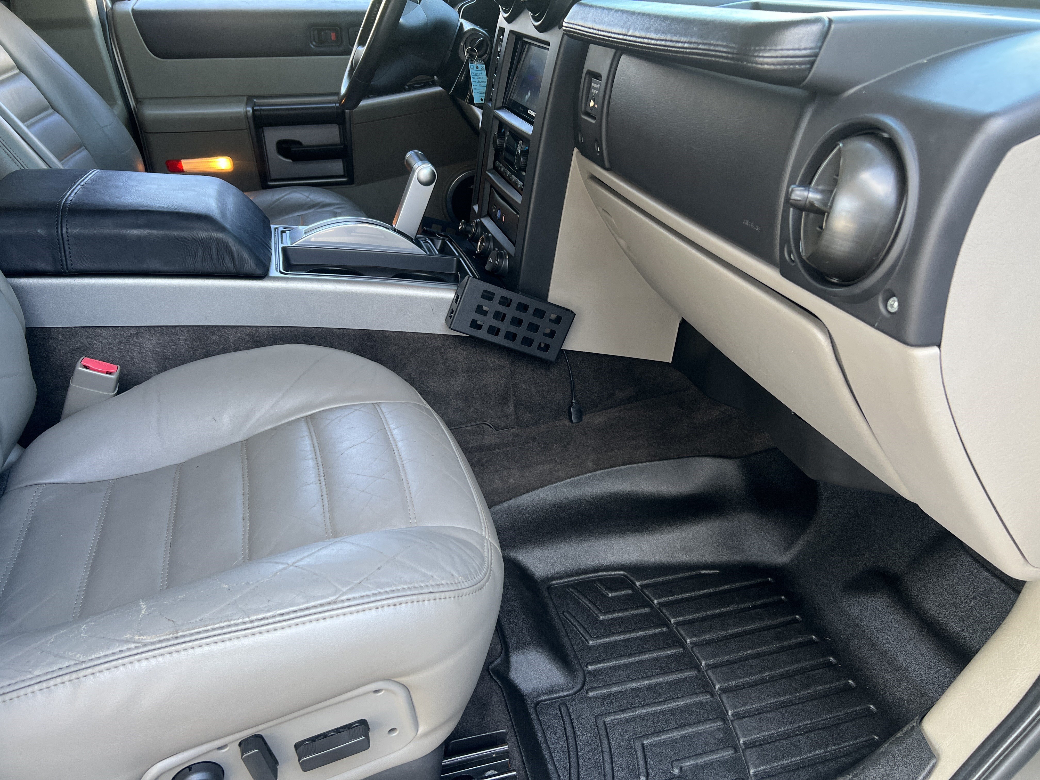 Used 2003 HUMMER H2 w/ Preferred Equipment Group AWD/4WD image 23