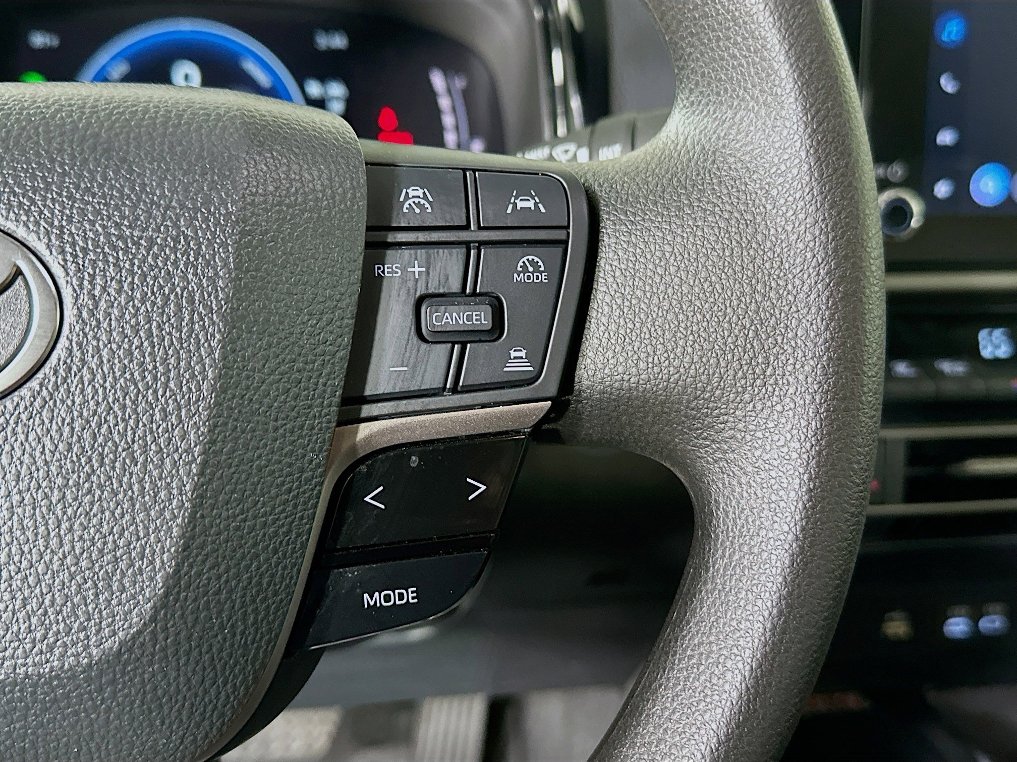 Used 2025 Toyota Camry LE image 17