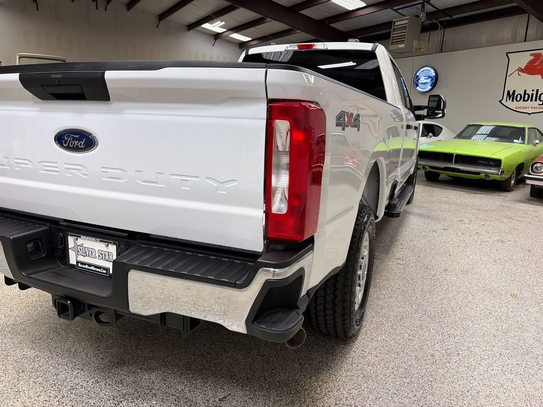 Used 2025 Ford F250 XLT AWD/4WD image 16
