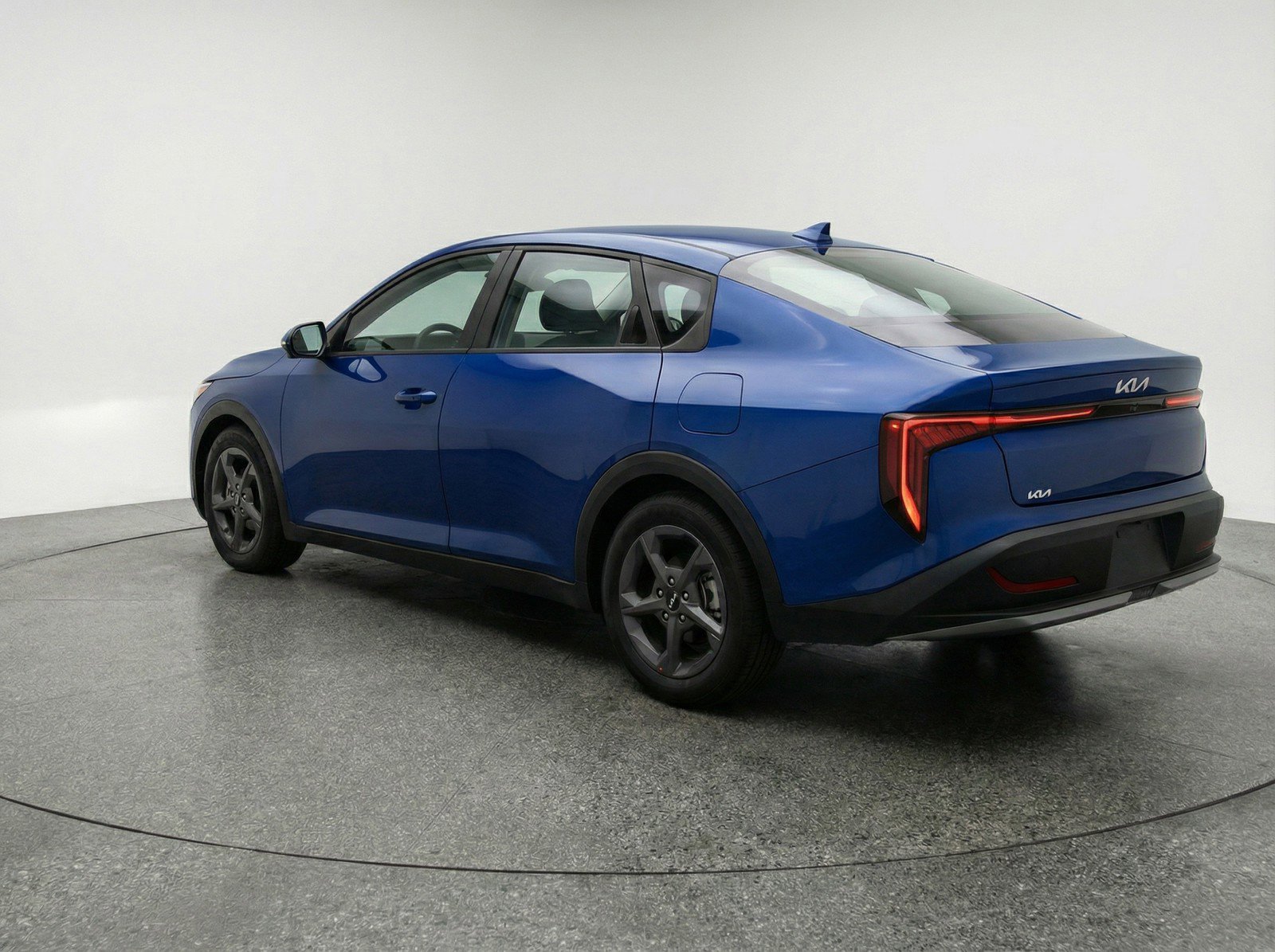 Used 2025 Kia K4 FWD image 6