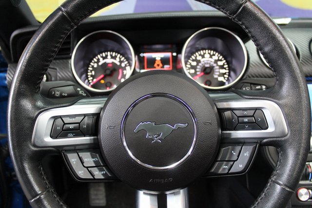 Used 2021 Ford Mustang Convertible image 21