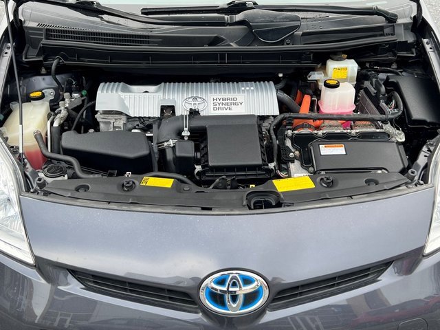 Used 2013 Toyota Prius Three image 36