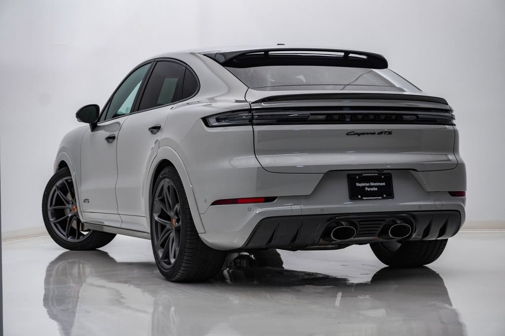 New 2026 Porsche Cayenne GTS AWD/4WD image 3