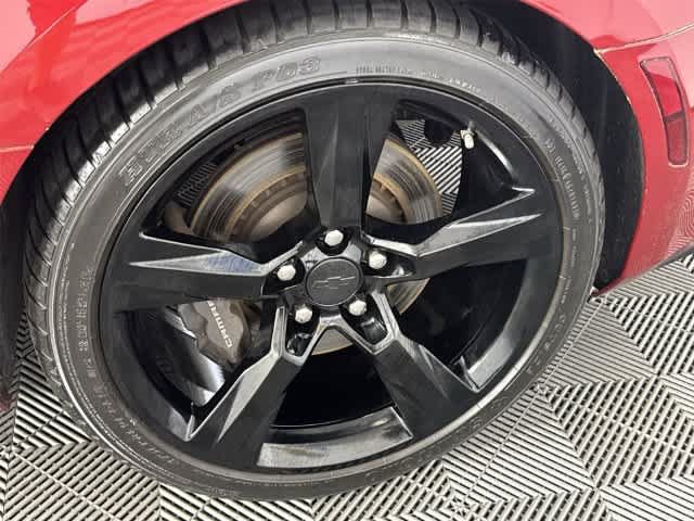 Used 2018 Chevrolet Camaro SS RWD image 10