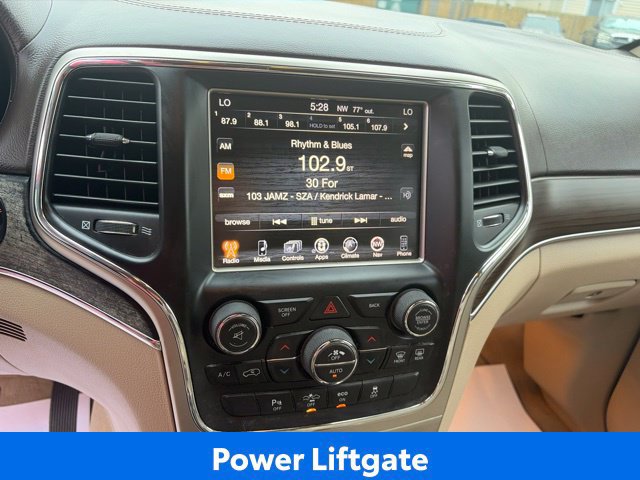 Used 2014 Jeep Grand Cherokee Overland w/ Advanced Technology Group AWD/4WD image 19