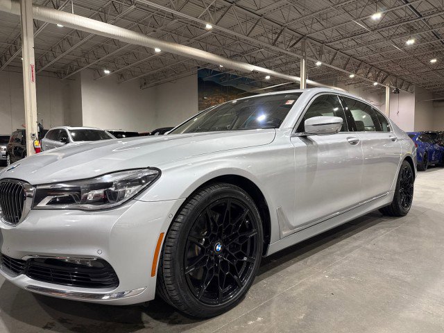 Used 2016 BMW 750i xDrive image 24