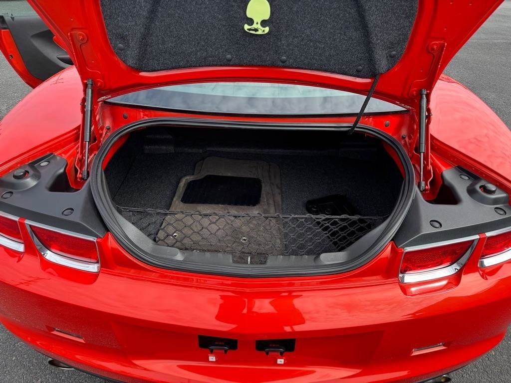 Used 2010 Chevrolet Camaro SS w/ Interior Accent Trim Package image 12