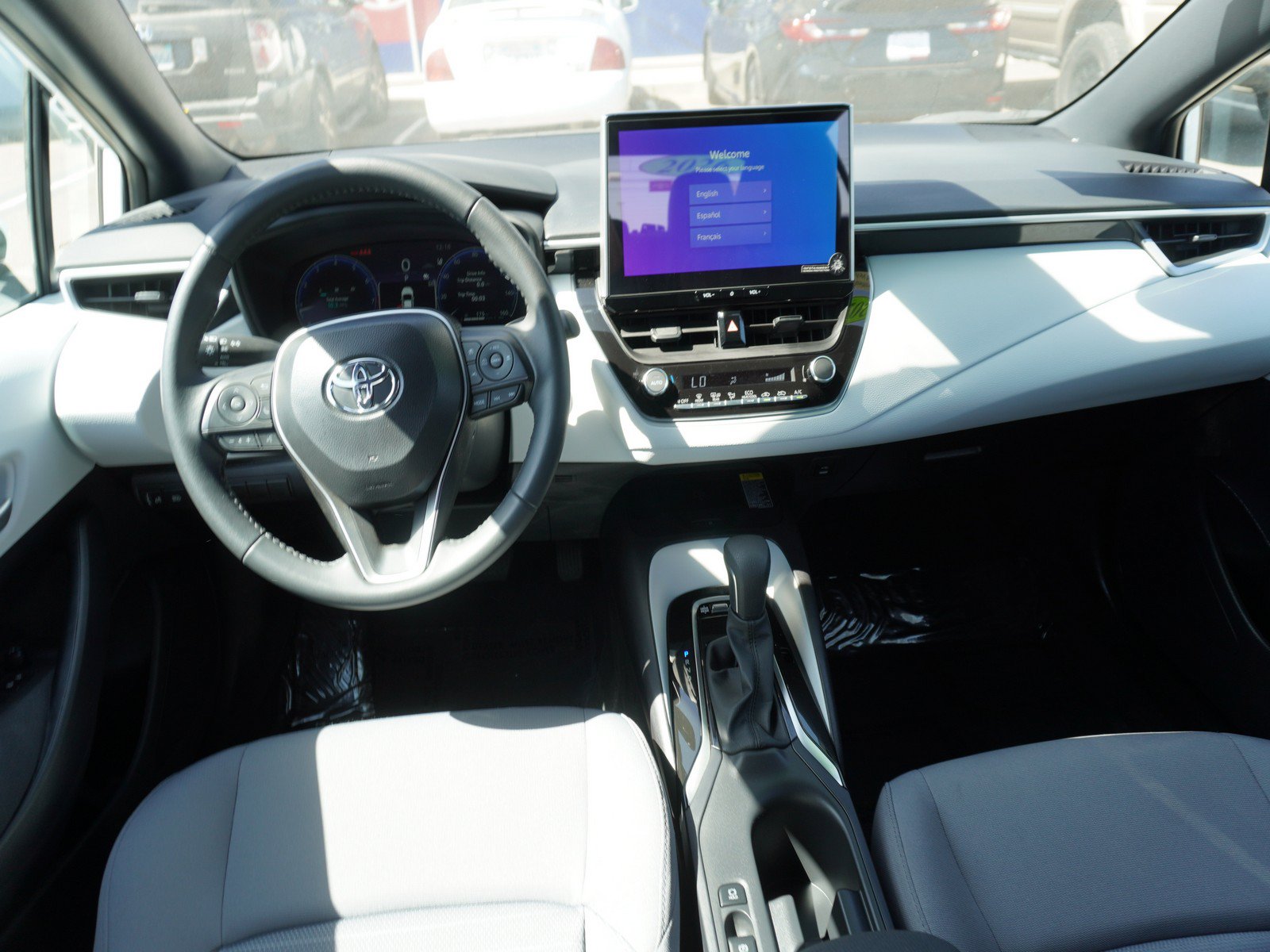Used 2026 Toyota Corolla SE w/ SE Package FWD image 2