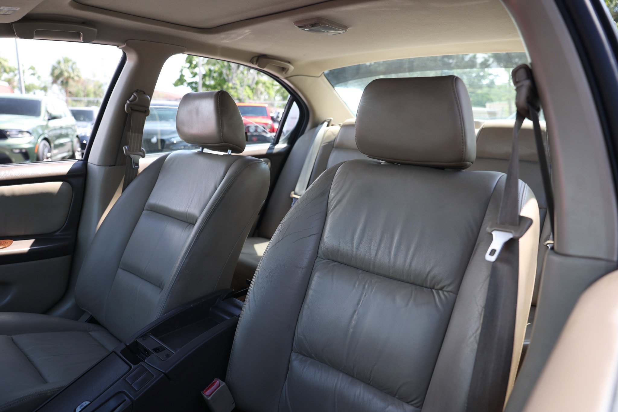 Used 2002 Nissan Maxima GLE FWD image 10
