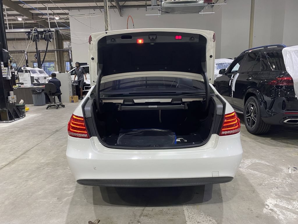 Used 2014 Mercedes-Benz E 350 Sedan image 22