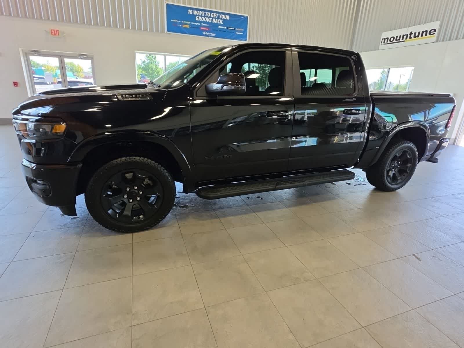 Used 2025 RAM 1500 Big Horn AWD/4WD image 13
