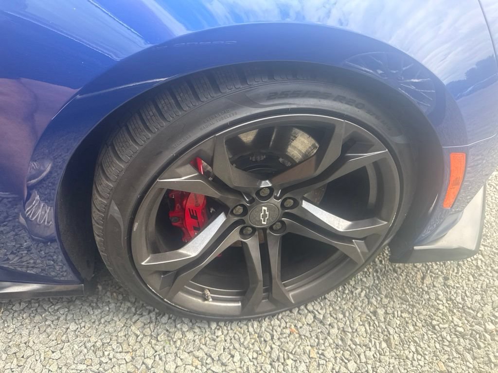 Used 2022 Chevrolet Camaro SS RWD image 17