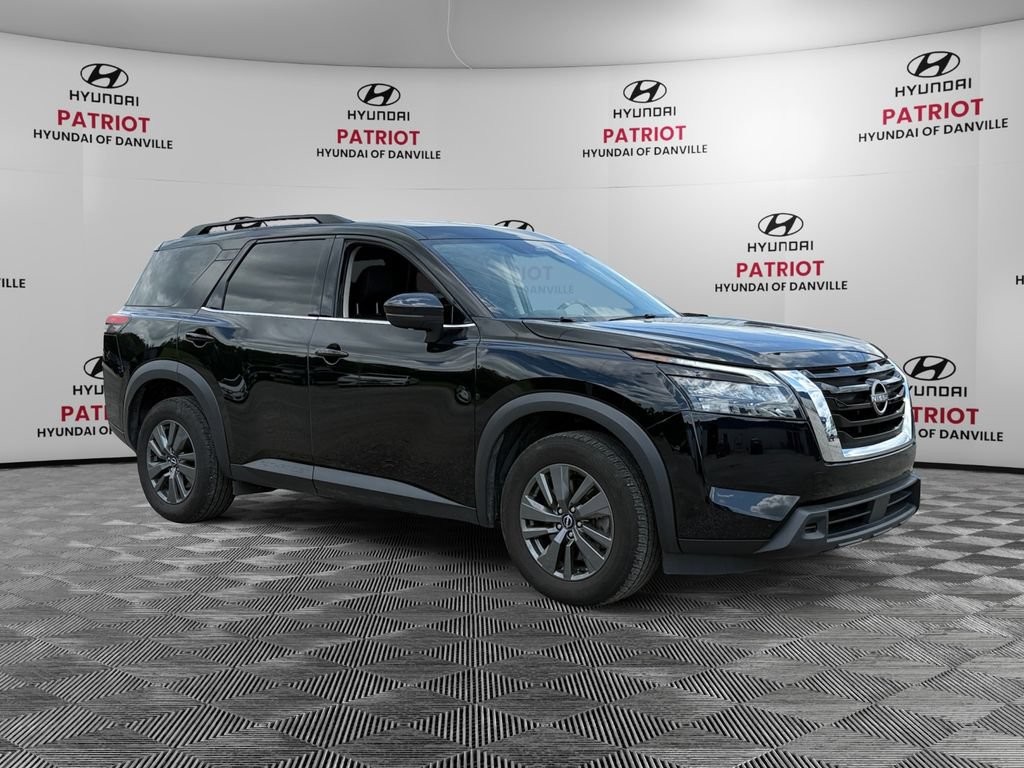 Used 2024 Nissan Pathfinder SV AWD/4WD image 1