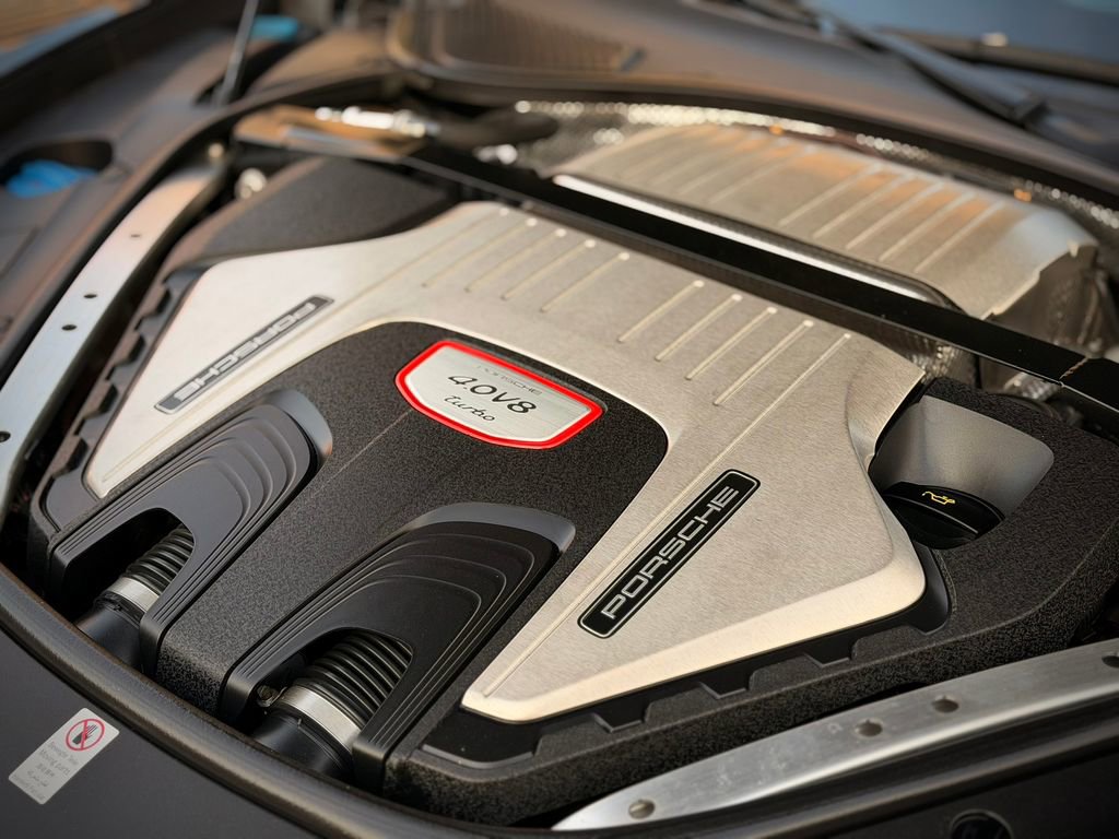 Used 2018 Porsche Panamera Turbo image 41