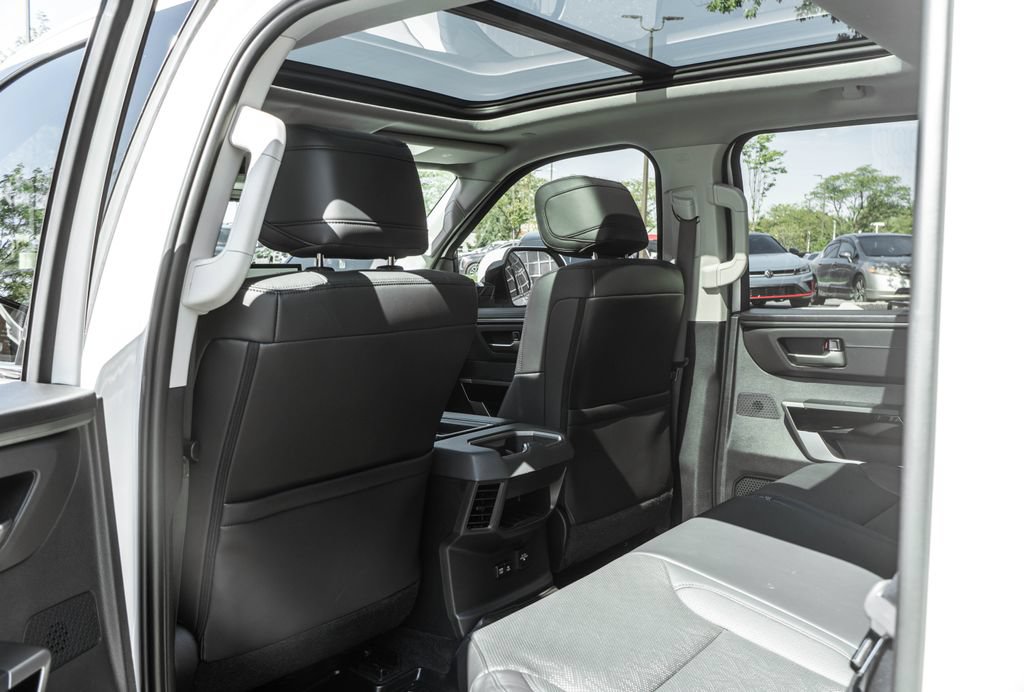 Used 2022 Toyota Tundra Limited AWD/4WD image 29