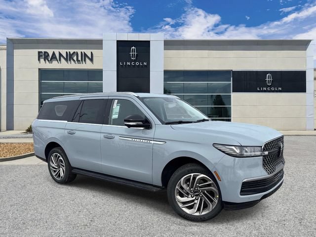 New 2026 Lincoln Navigator L Premier AWD/4WD image 1