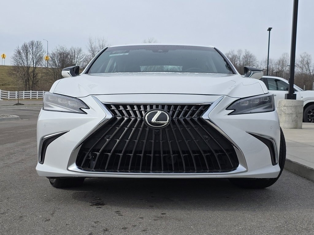 Certified 2024 Lexus ES 300h w/ Accessory Package (Z1) image 3