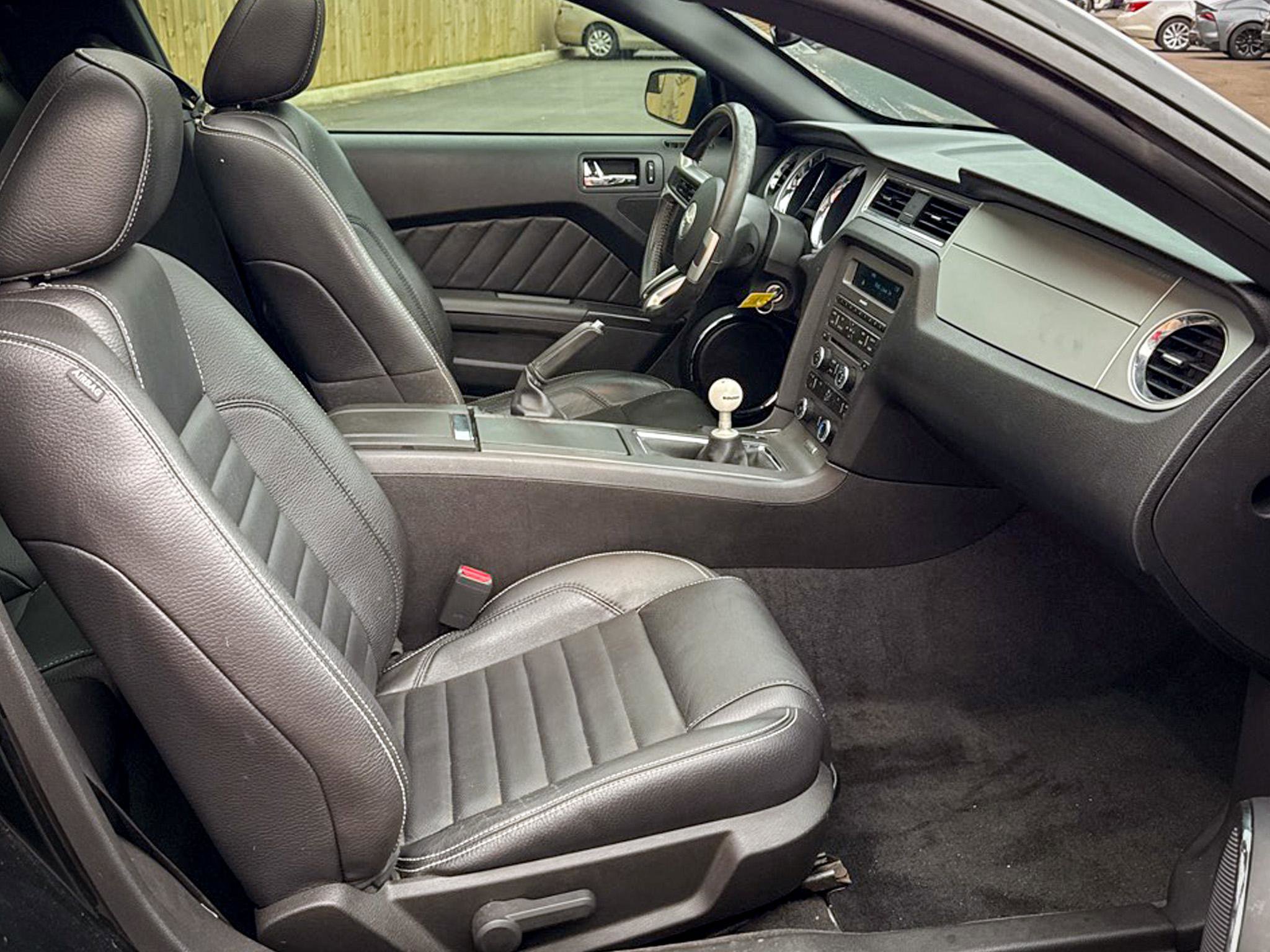 Used 2011 Ford Mustang GT Premium w/ Security Pkg image 33