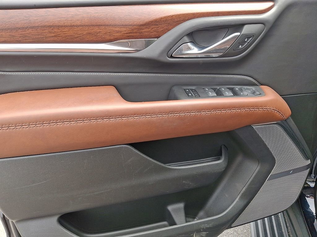 Used 2023 GMC Yukon Denali Ultimate image 13