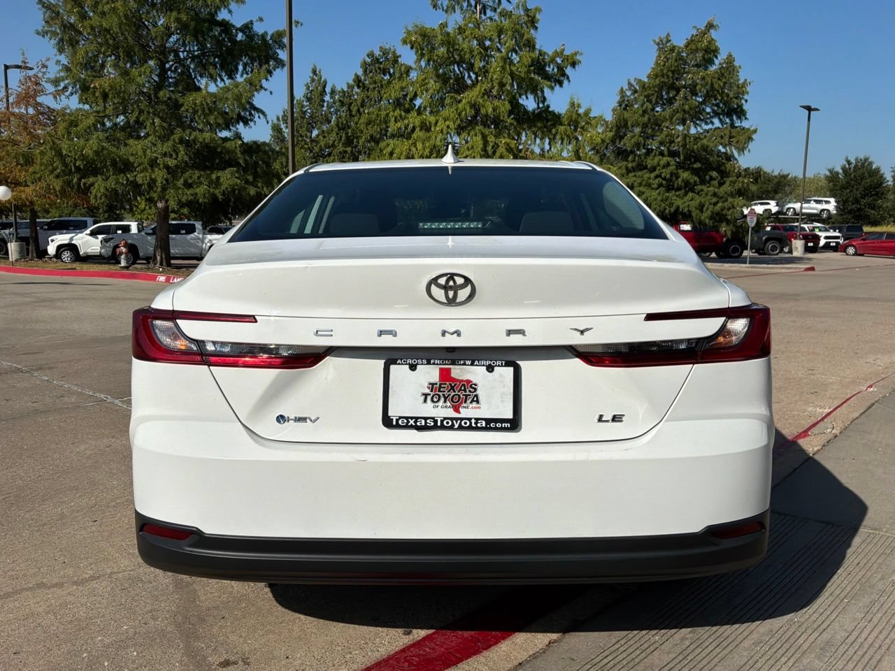Used 2025 Toyota Camry LE FWD image 7