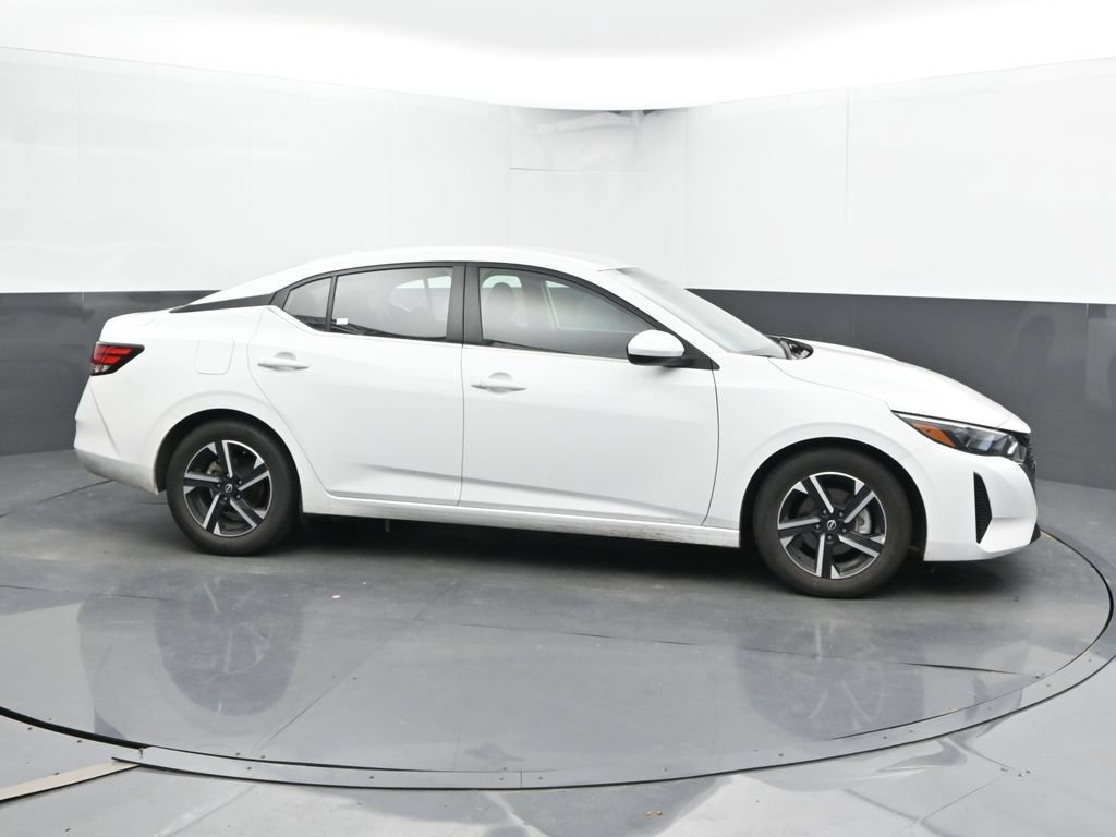 Used 2024 Nissan Sentra SV FWD image 4