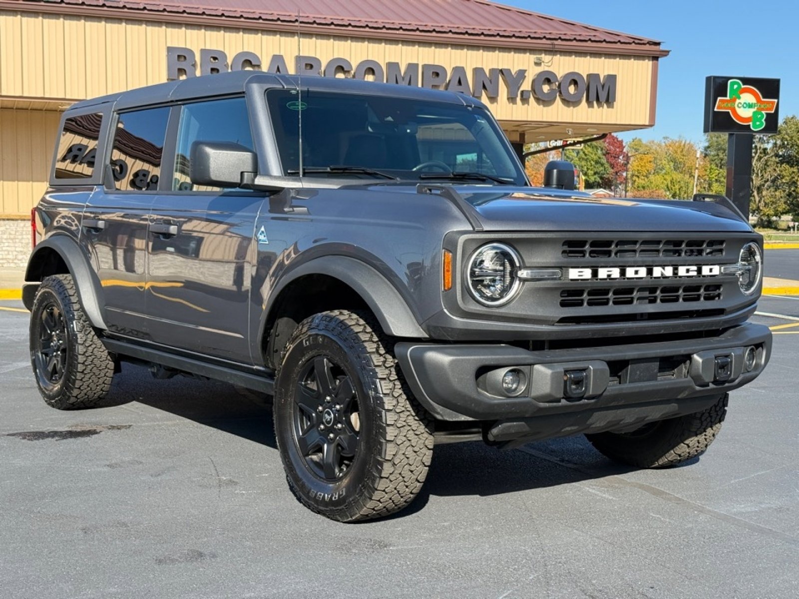Used 2024 Ford Bronco Black Diamond image 2
