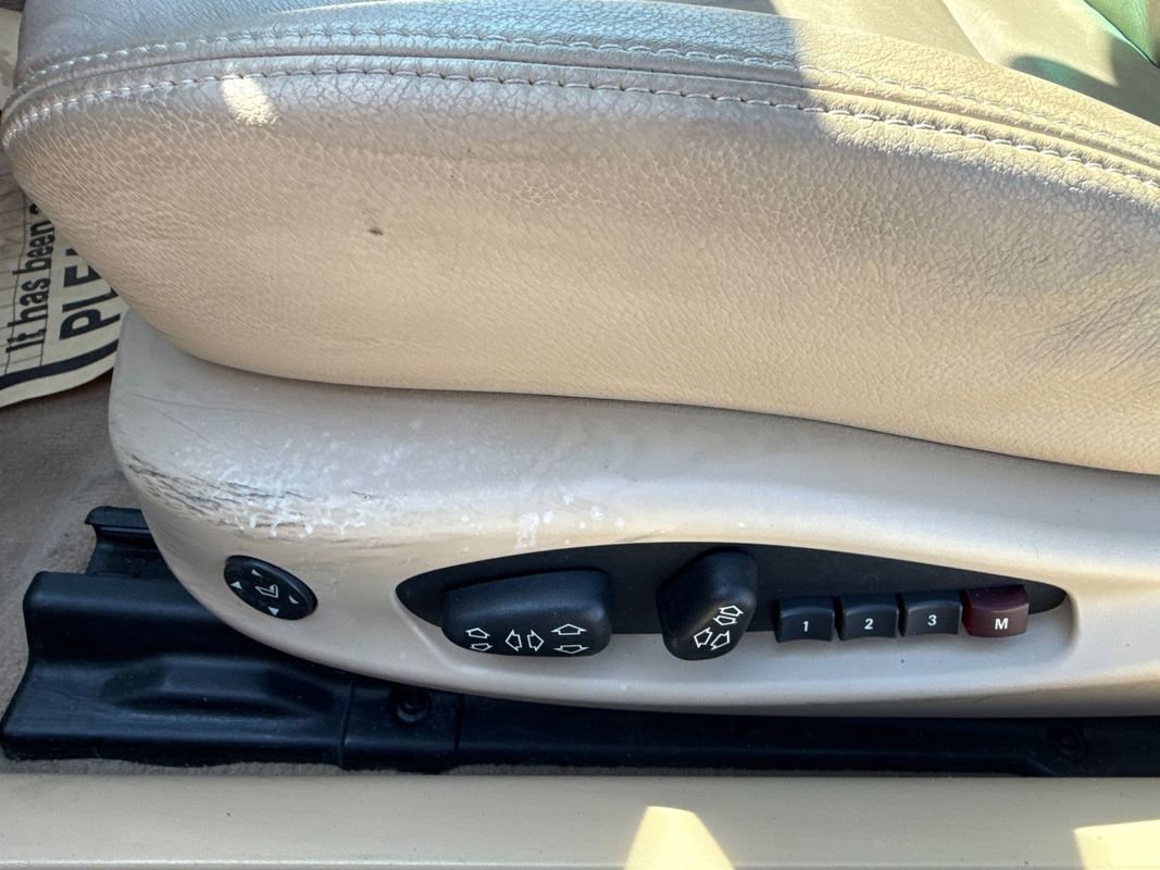 Used 2005 BMW 325Ci Convertible RWD image 21