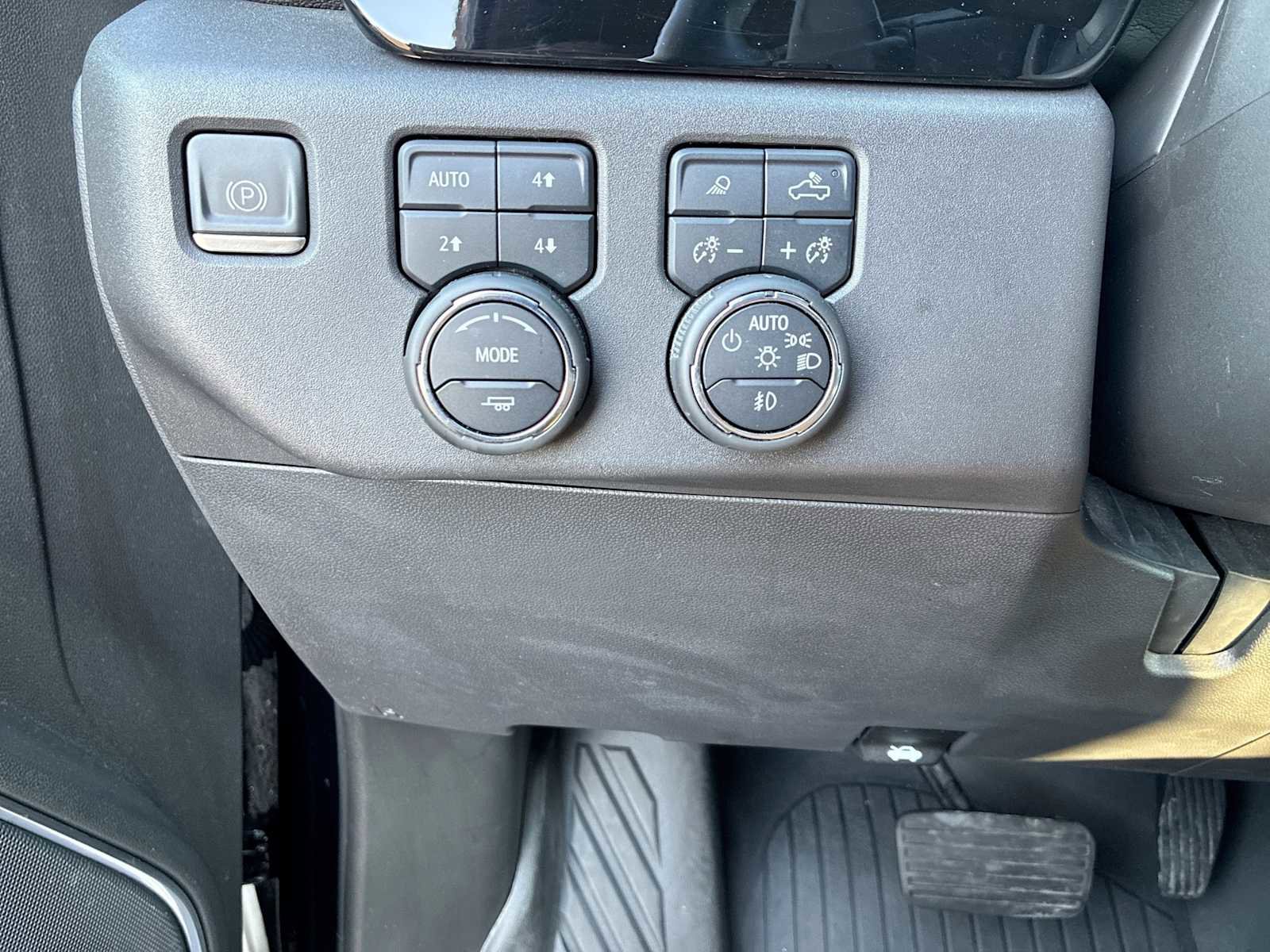 Certified 2023 Chevrolet Silverado 1500 LT Trail Boss w/ LT Trail Boss Premium Package image 18