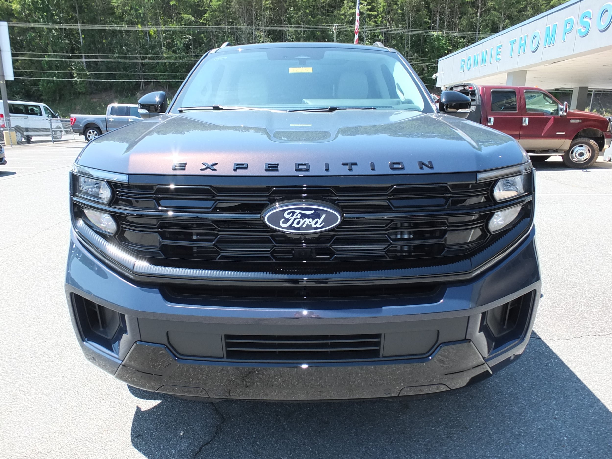 New 2027 Ford Expedition Max Platinum AWD/4WD image 8