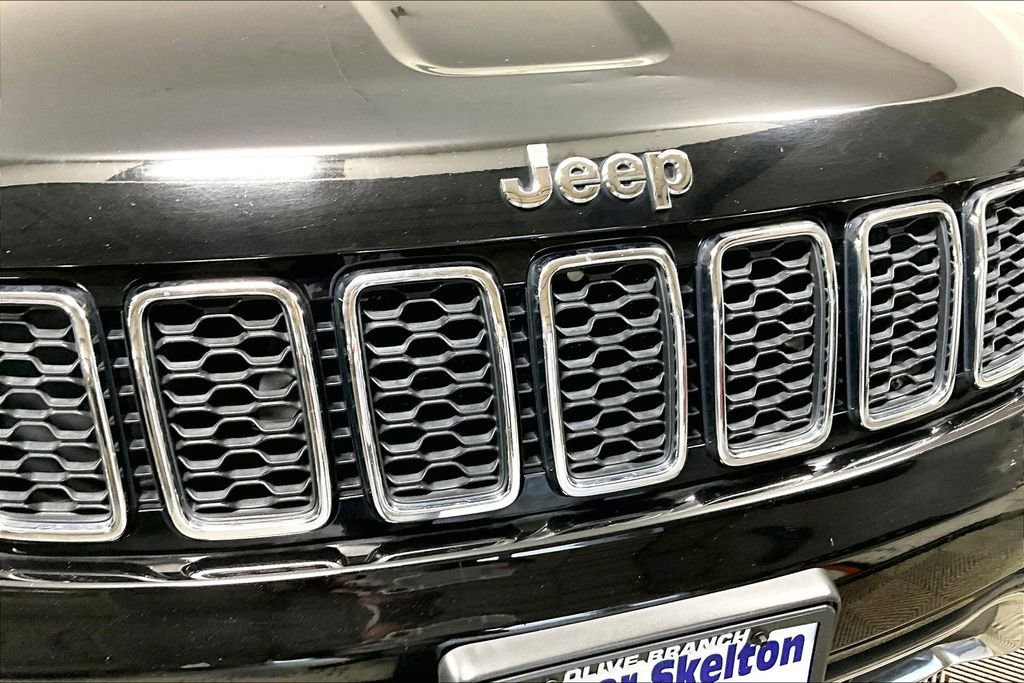 Used 2018 Jeep Grand Cherokee Limited image 27
