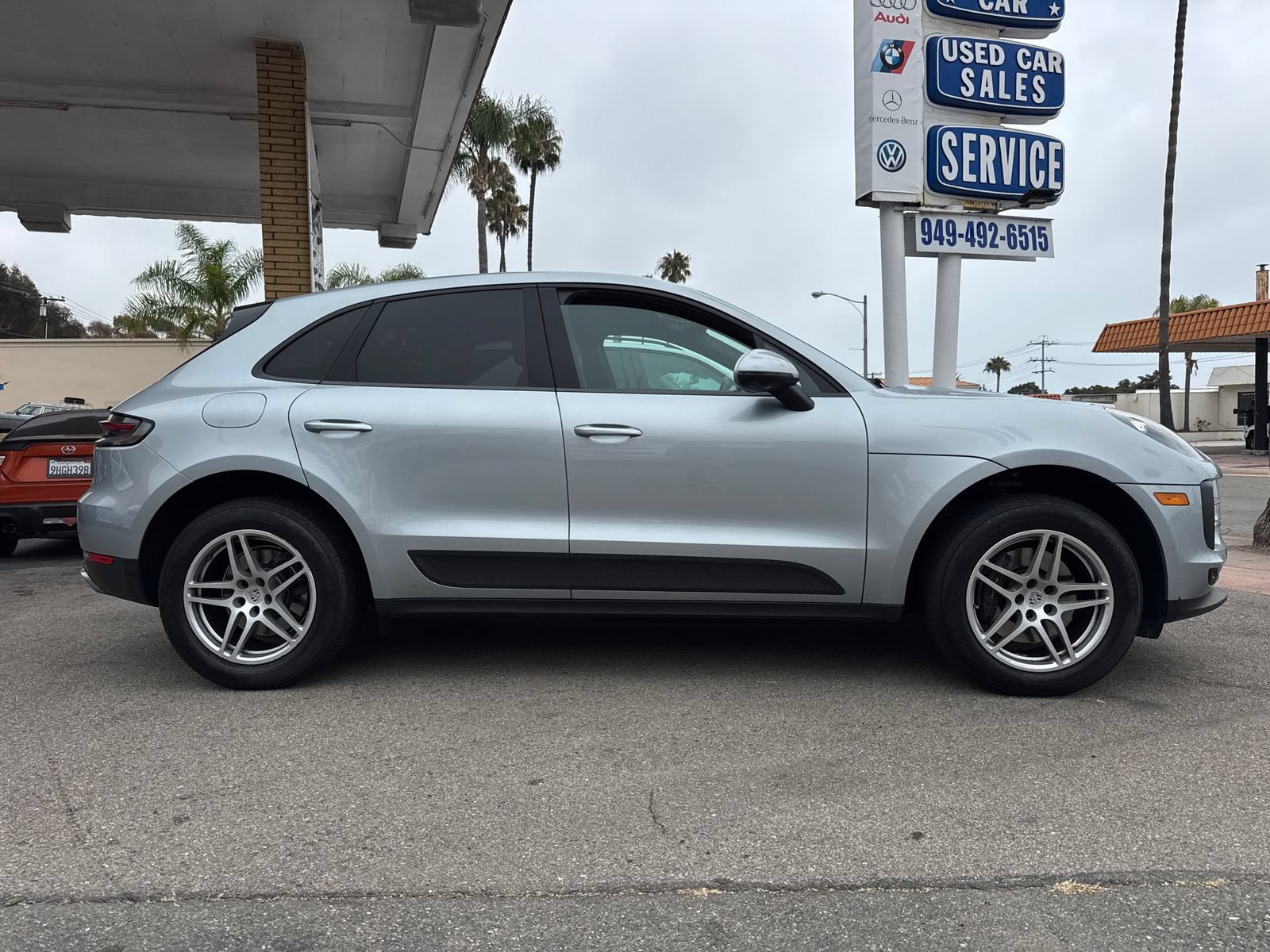 Used 2019 Porsche Macan AWD/4WD image 5