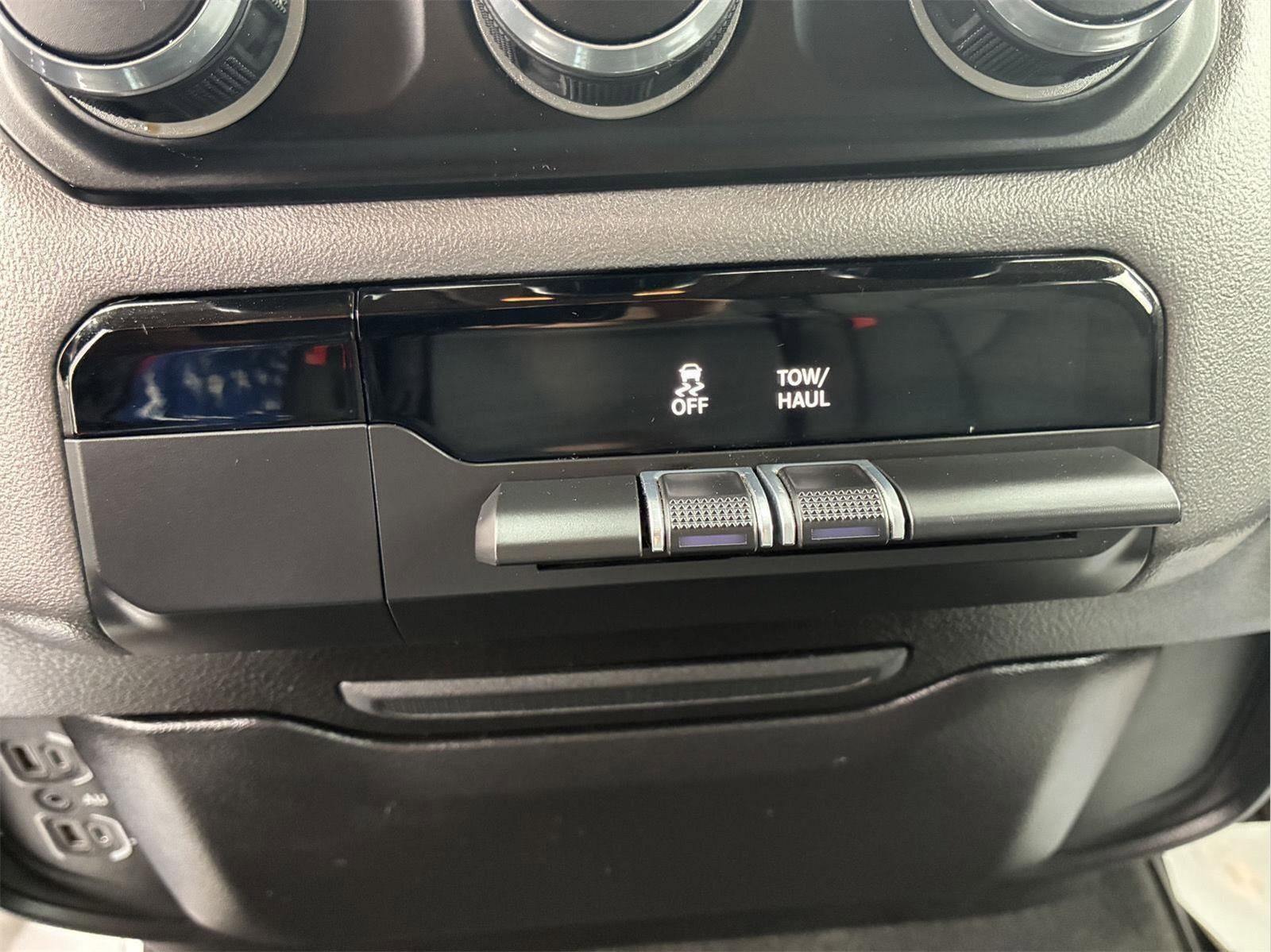Used 2020 RAM 1500 Big Horn image 24