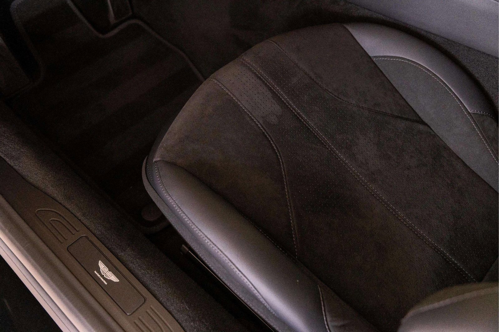 New 2026 Aston Martin V8 Vantage Coupe image 32