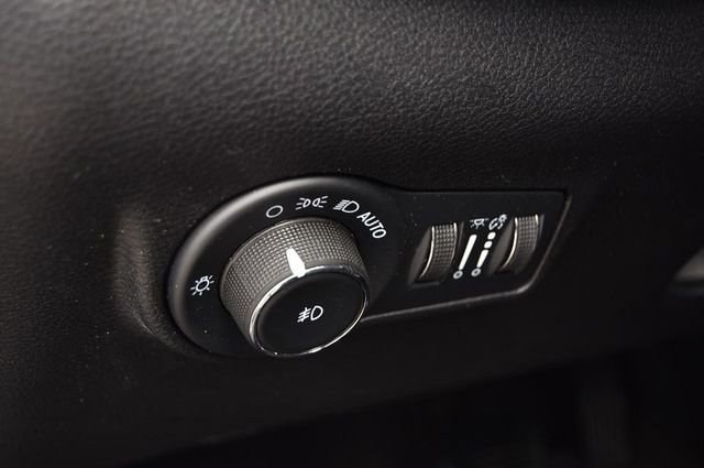 Used 2022 Jeep Compass Latitude w/ Sun and Sound Group image 12