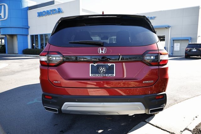 New 2025 Honda Pilot Touring image 11