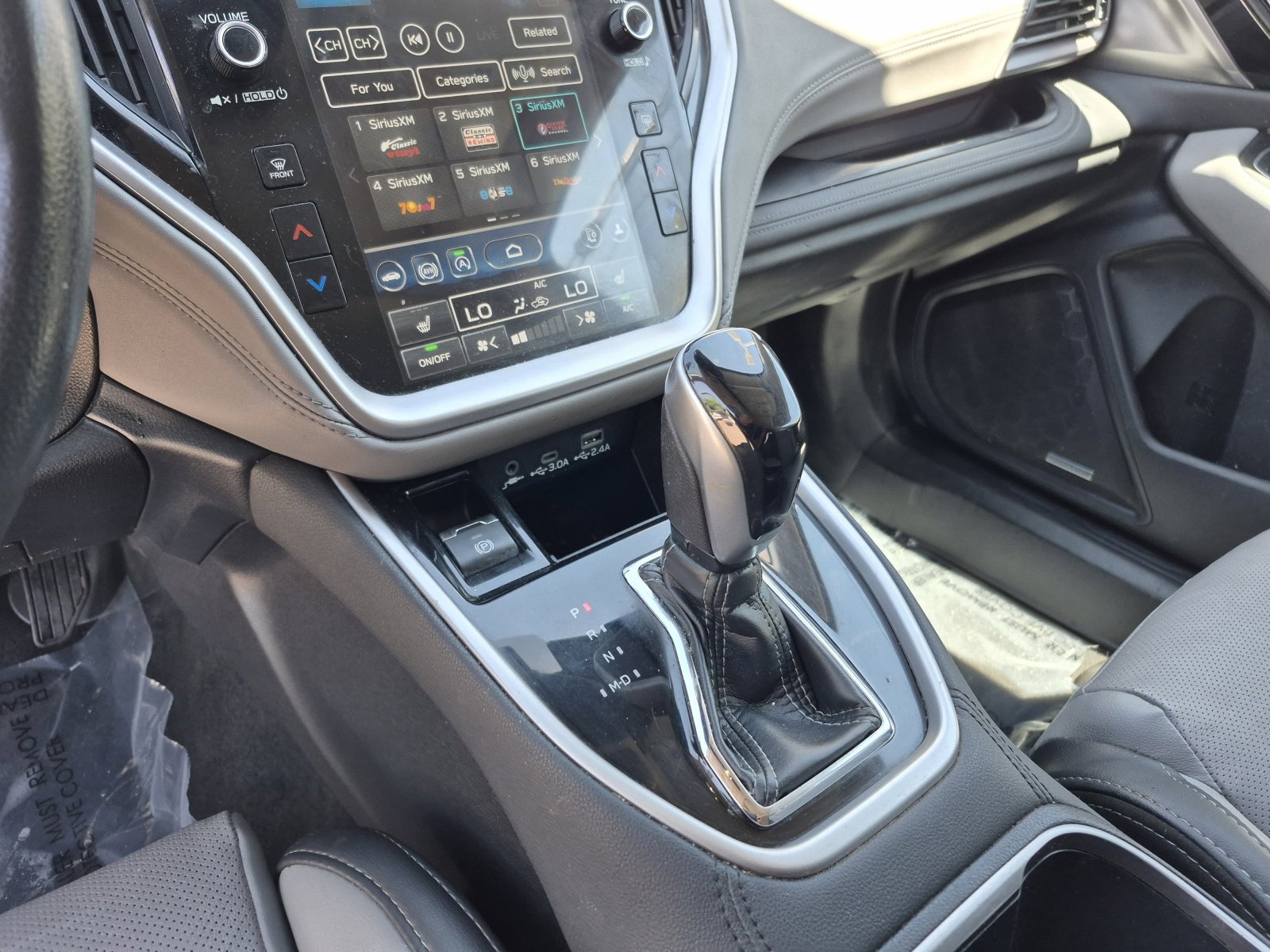 Used 2024 Subaru Outback Limited AWD/4WD image 12