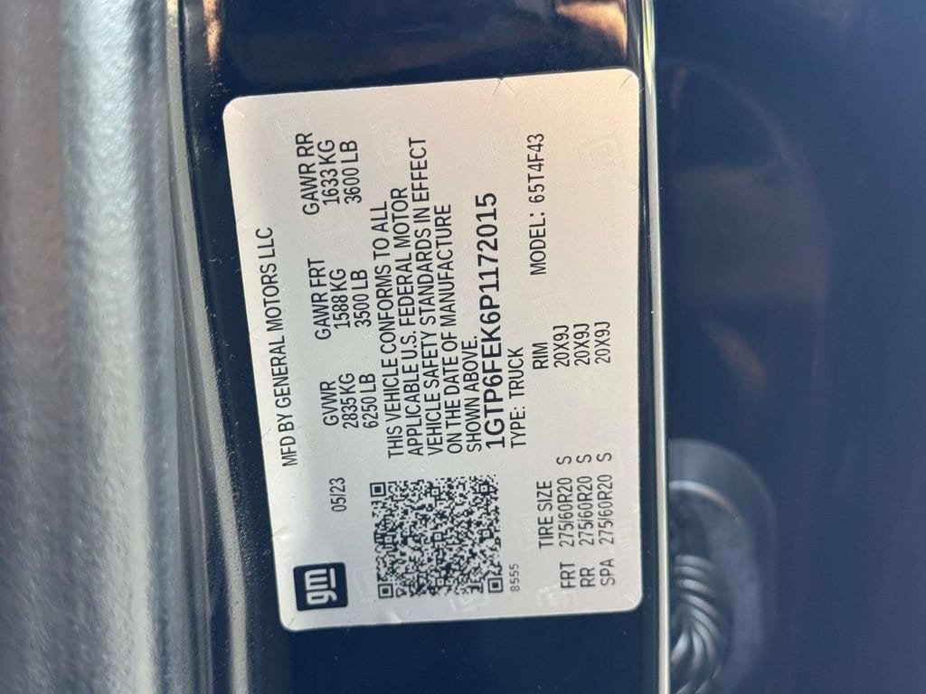 Used 2023 GMC Canyon Denali w/ Denali Black Edition AWD/4WD image 28