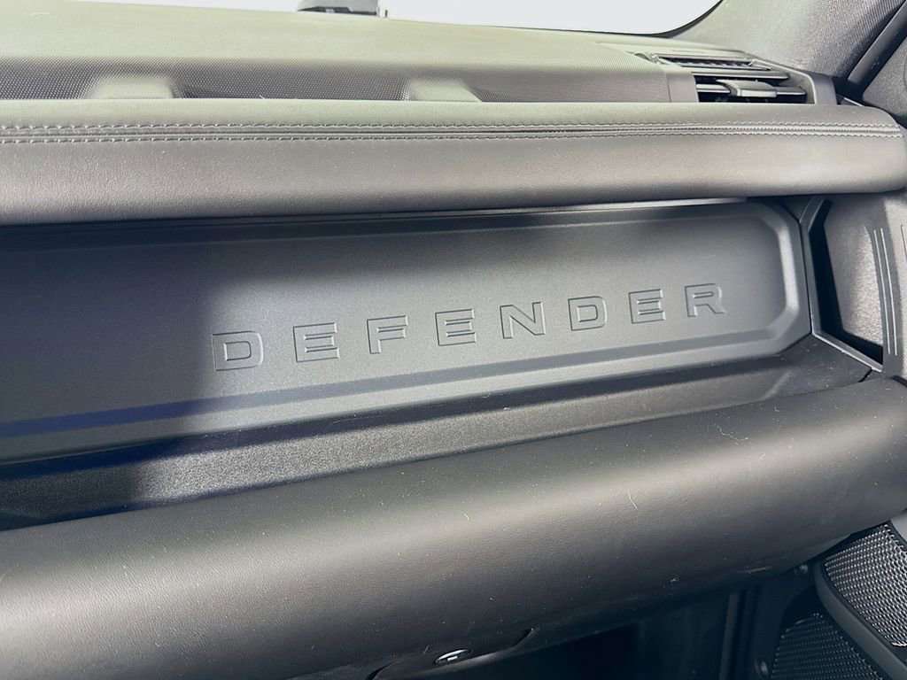 Used 2022 Land Rover Defender 110 X AWD/4WD image 21